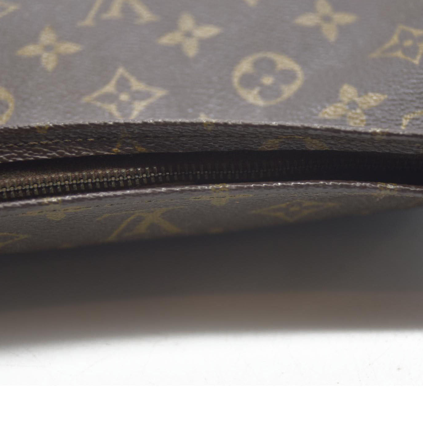 LOUIS VUITTON Posh Toilette 26 Monogram Pouch  844