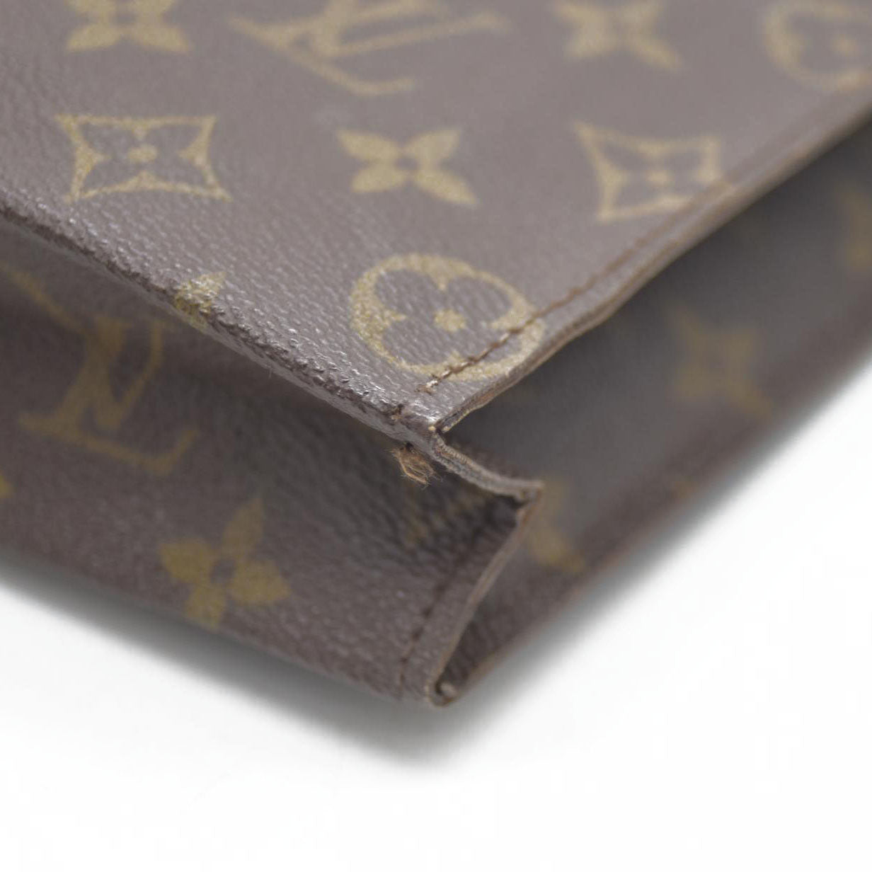 LOUIS VUITTON Poche Toilette 26 Monogram Pouch