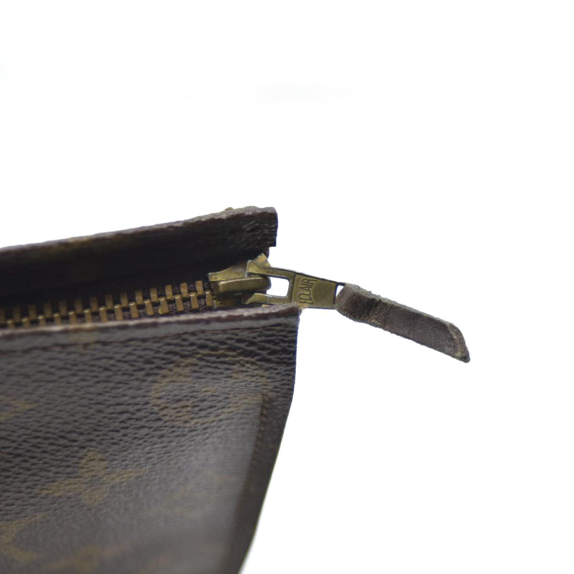 LOUIS VUITTON Poche Toilette 26 Monogram Pouch