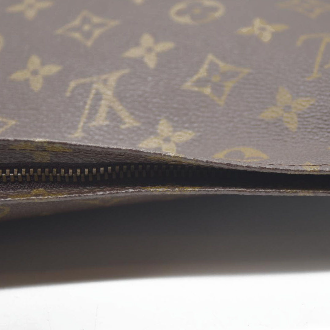 LOUIS VUITTON Poche Toilette 26 Monogram Pouch