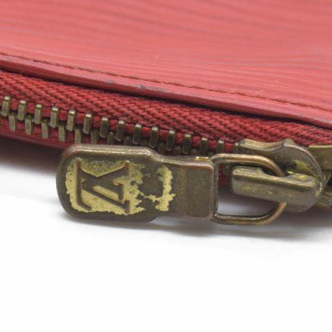 AUCTION $445 Louis Vuitton  Epi Key Pouch Castillan Red