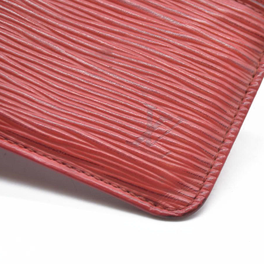 AUCTION $445 Louis Vuitton  Epi Key Pouch Castillan Red