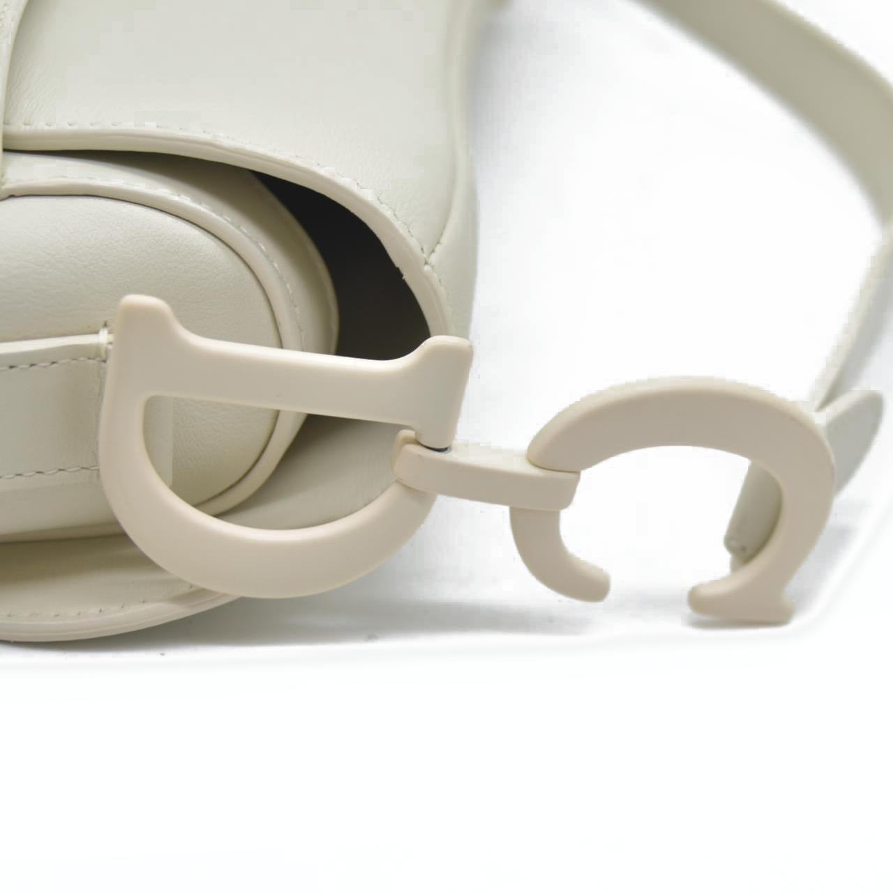 $3950 Dior Ultra-Matte Saddle Bag White Cream