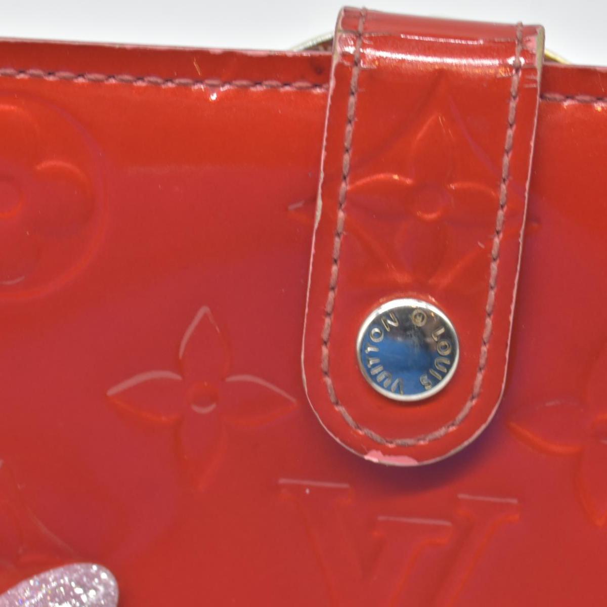 $935 Louis Vuitton 2005 Monogram Vernis French Kisslock Purse Wallet