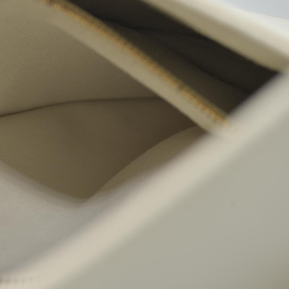 $3950 Dior Ultra-Matte Saddle Bag White Cream