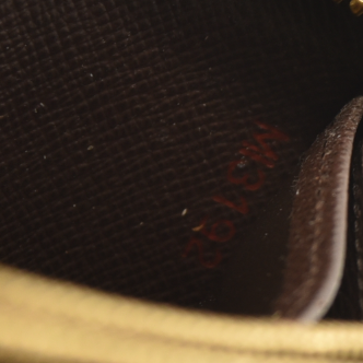 Louis Vuitton  Damier Ebene Zippy Wallet MI3192