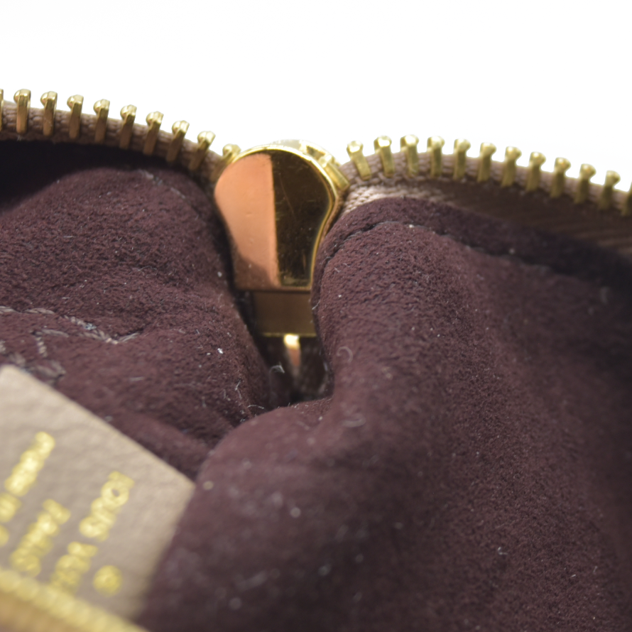 LOUIS VUITTON Empreinte Monogram Giant Neverfull MM Pochette Tourterelle