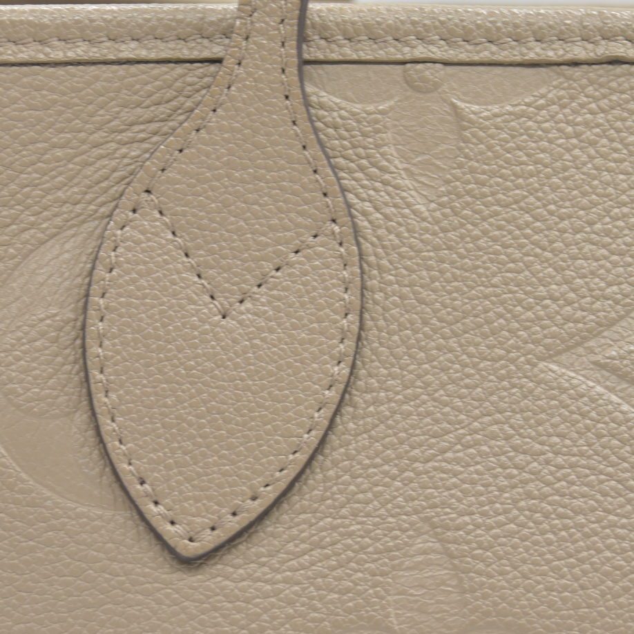 AUCTION $2710 Louis Vuitton  Empreinte Monogram Giant Neverfull MM Tourterelle Tote