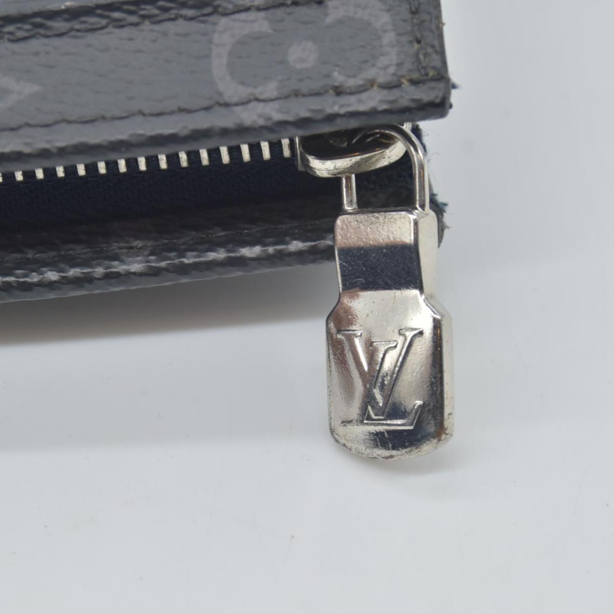 $1280 2017 Louis Vuitton Pochette Voyage Limited Edition Eclipse Epi Leather MM TA3187