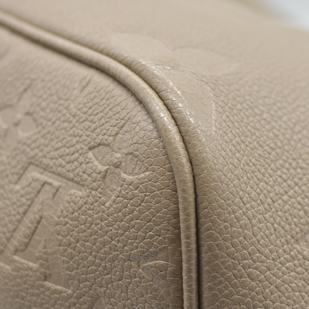 AUCTION $2710 Louis Vuitton  Empreinte Monogram Giant Neverfull MM Tourterelle Tote