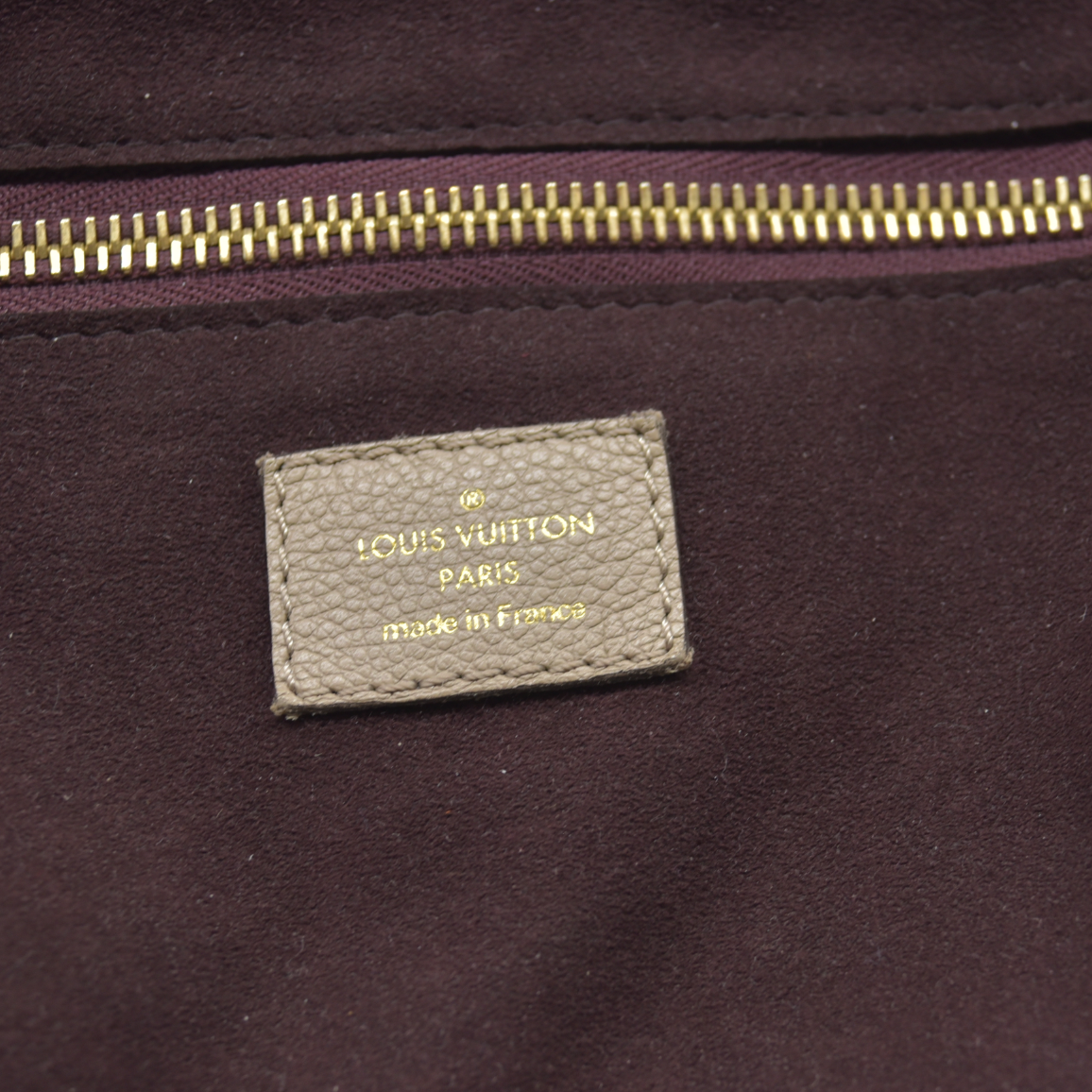 AUCTION $2710 Louis Vuitton  Empreinte Monogram Giant Neverfull MM Tourterelle Tote