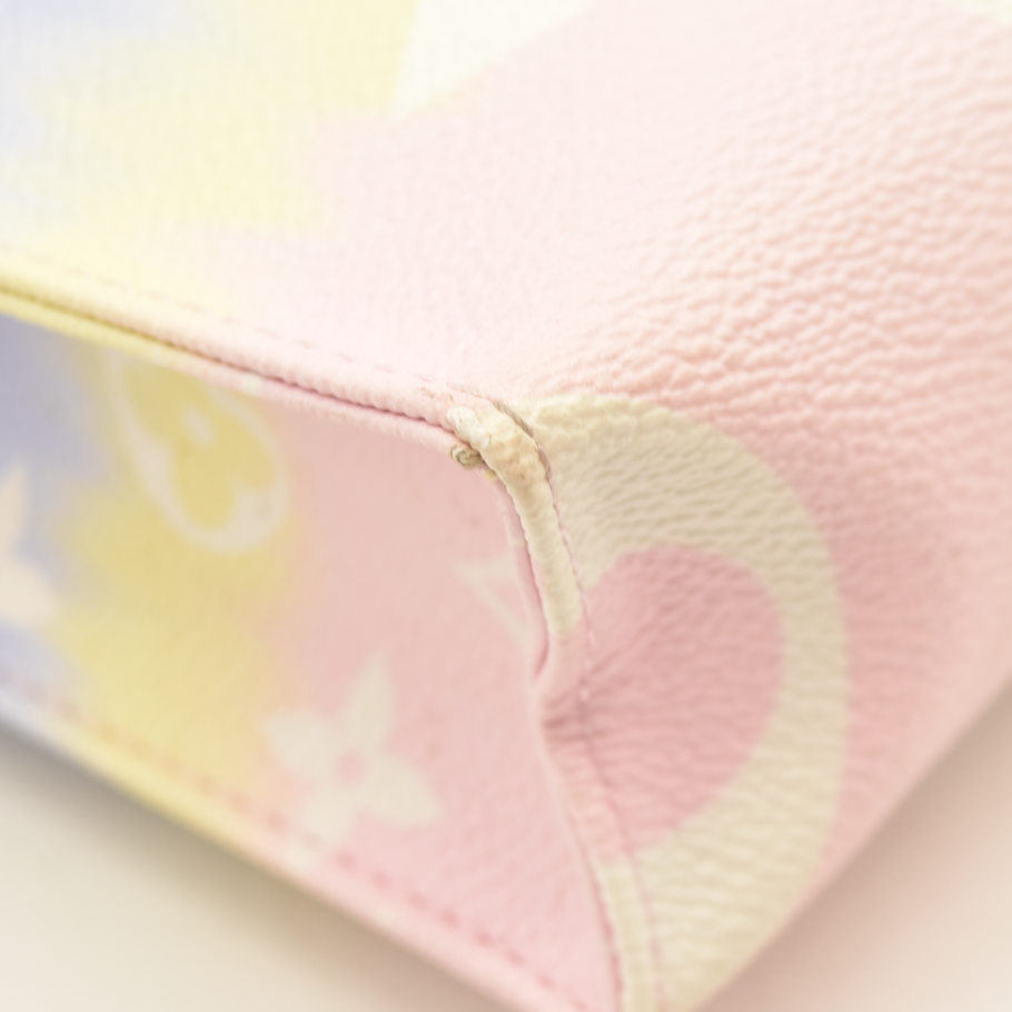 Louis Vuitton  Monogram Escale Toiletry Pouch 26 Pastel SA0290