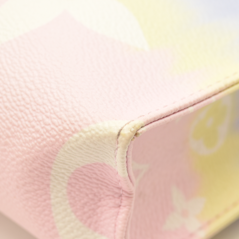 Louis Vuitton  Monogram Escale Toiletry Pouch 26 Pastel SA0290