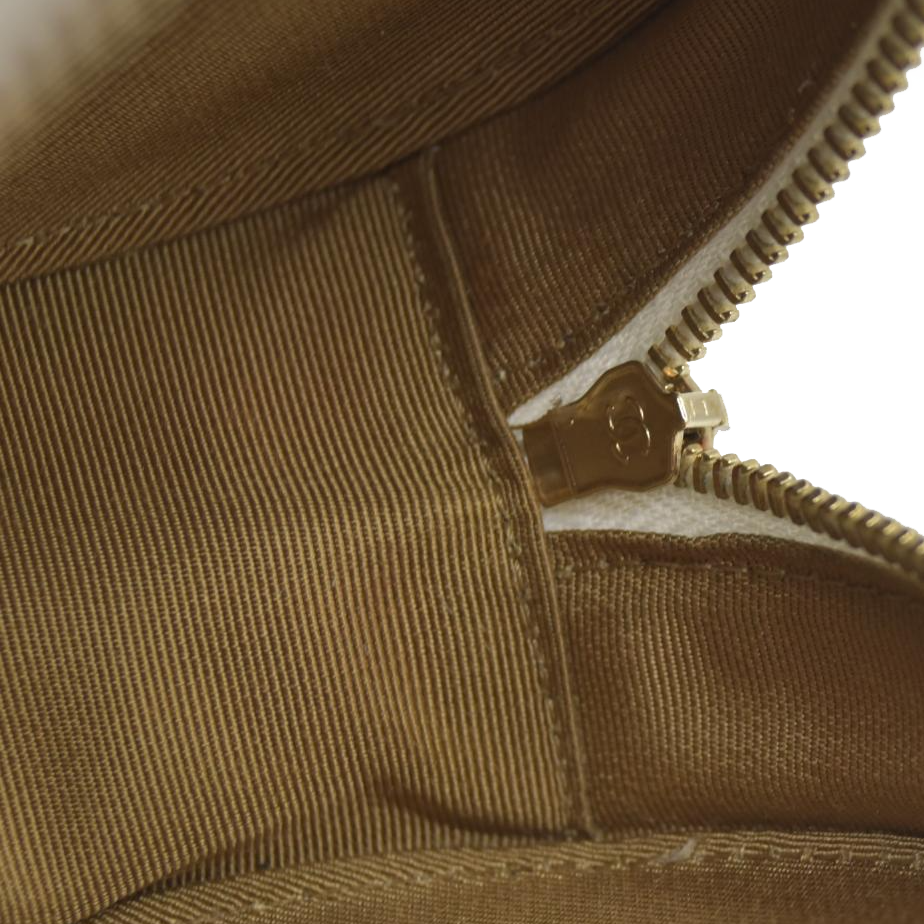 $3100 Chanel Lambskin Quilted Pearl Round Clutch With Chain White 29 2020