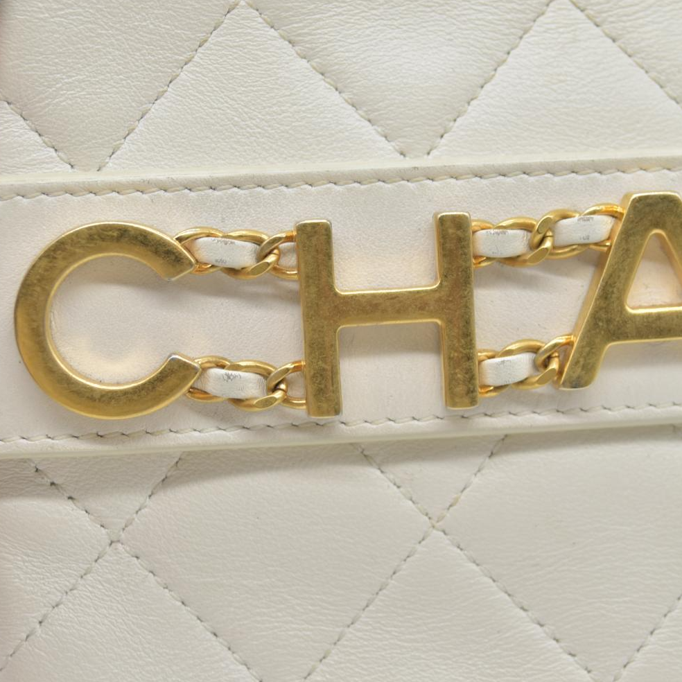 $4100 Chanel Calfskin Quilted Enchained Camera Case Bag White 2020