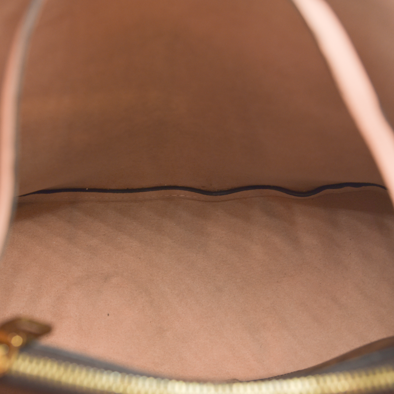 AUCTION $2300 Louis Vuitton  Damier Ebene Neonoe MM Venus Pink