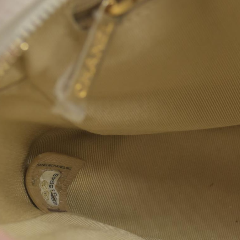 $4100 Chanel Calfskin Quilted Enchained Camera Case Bag White 2020