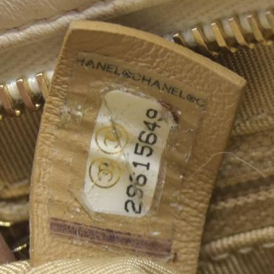 $4100 Chanel Calfskin Quilted Enchained Camera Case Bag White 2020