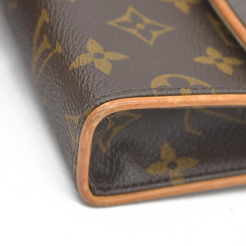 $890 LOUIS VUITTON  Monogram Pochette Florentine FL0059 2009