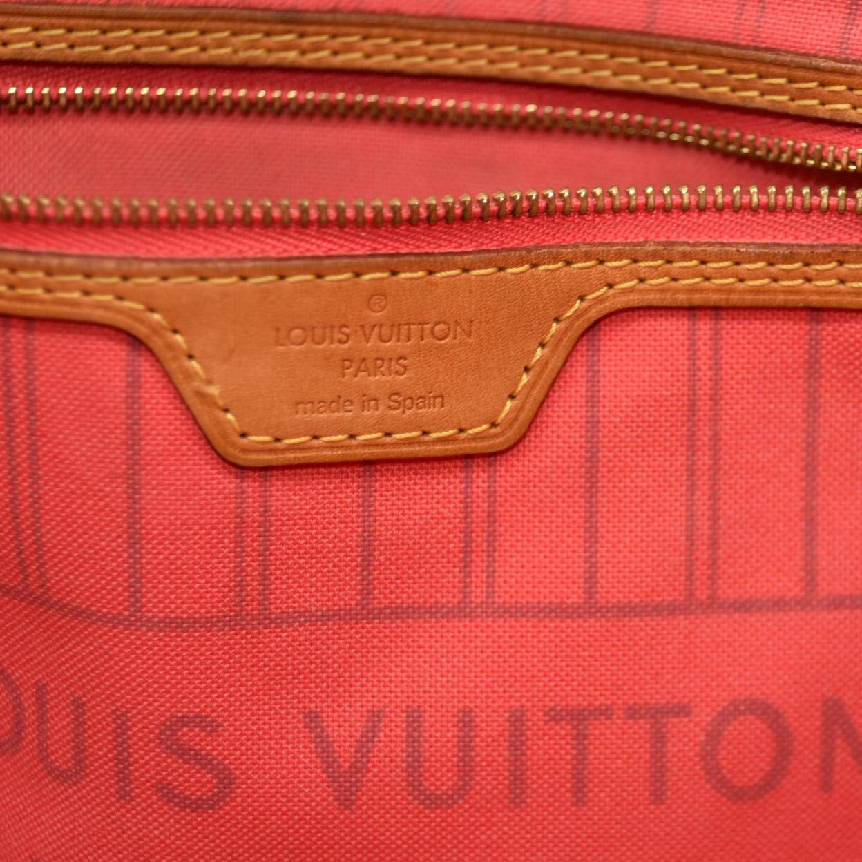 Louis Vuitton  Monogram V Neverfull MM Grenade