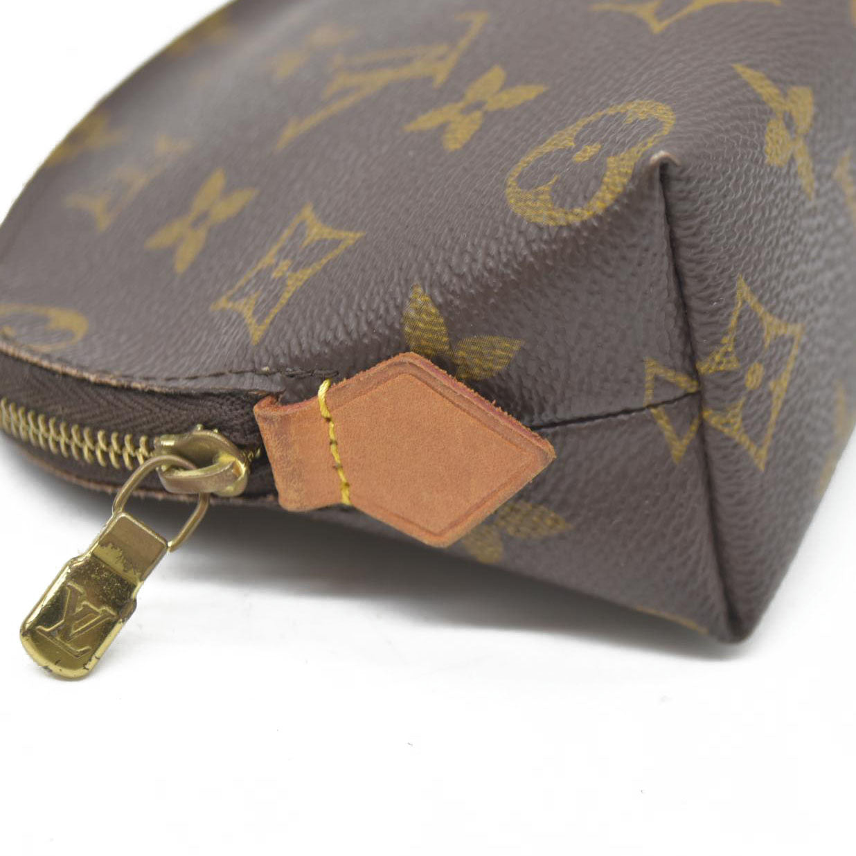 $600 Louis Vuitton Monogram Cosmetic Pouch CA0061 2001 USED