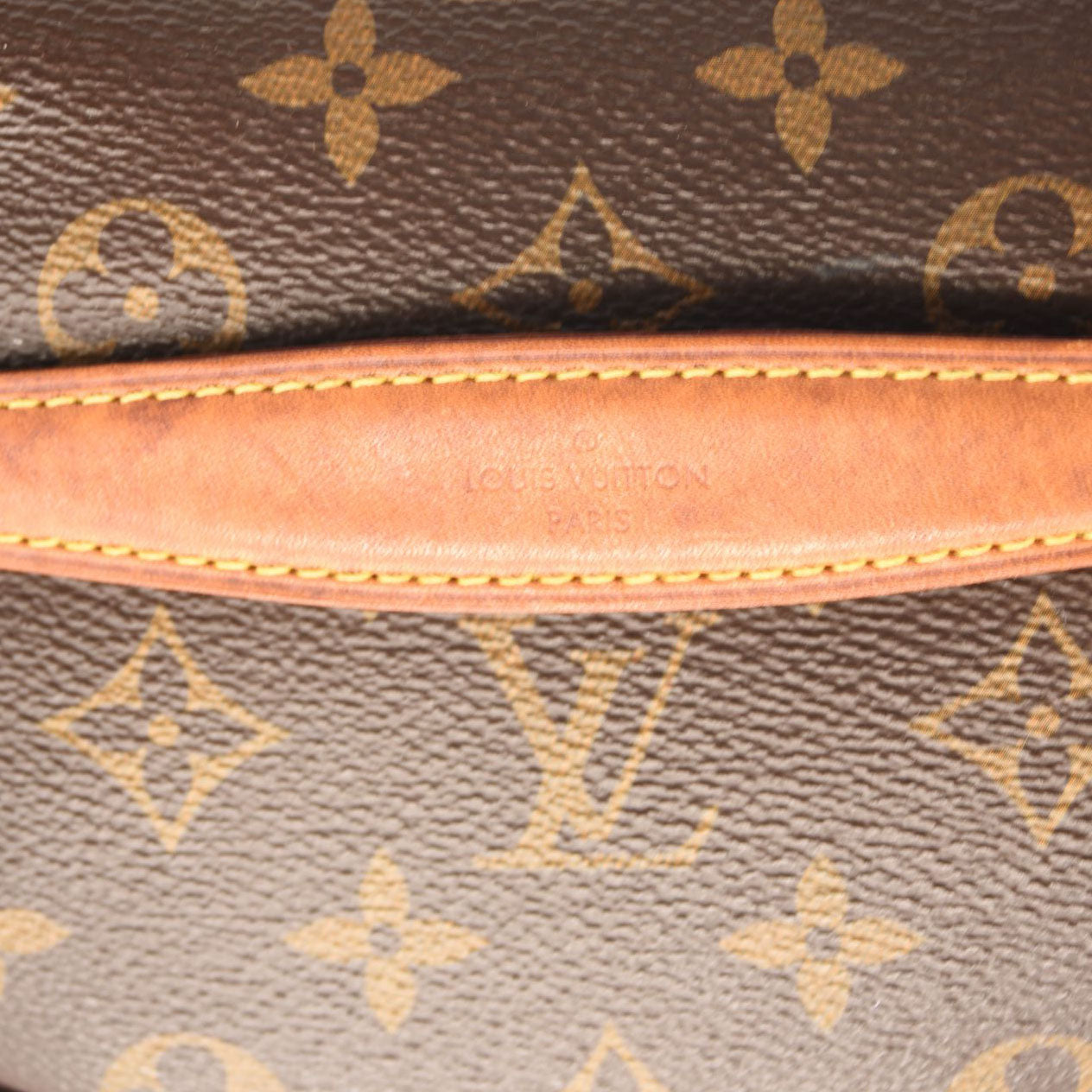 LOUIS VUITTON Monogram Bumbag MI3108