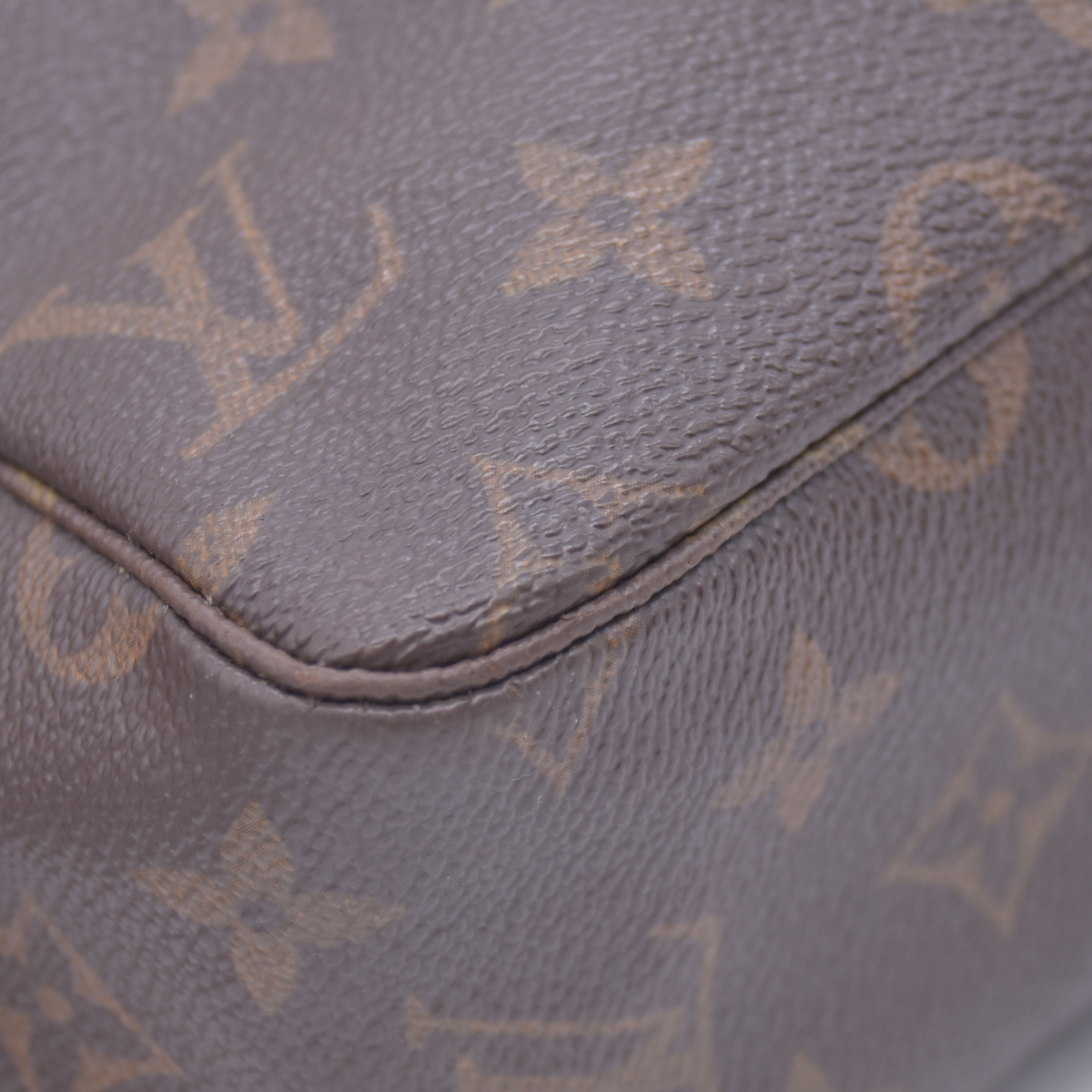 $600 1984 Louis Vuitton Cosmetic Pouch Trousse Toilette 28 844