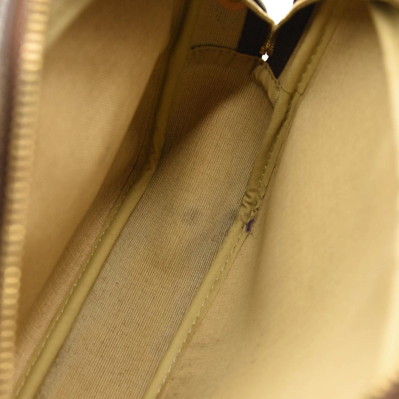 LOUIS VUITTON Monogram Reporter PM