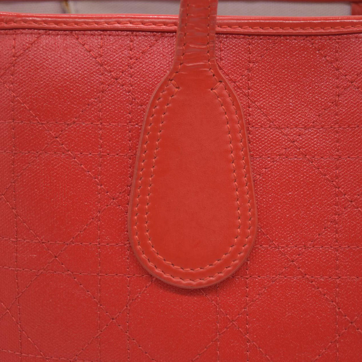 AUCTION $3400 Christian Dior  Coated Canvas Cannage Panarea Shopping Tote Red