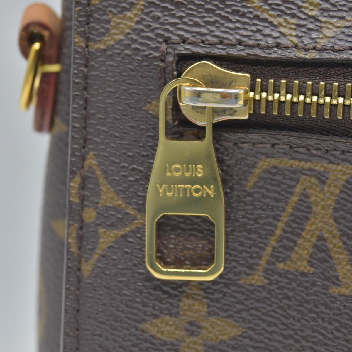 $2750 2012 Louis Vuitton  Monogram Pochette Metis AR1228