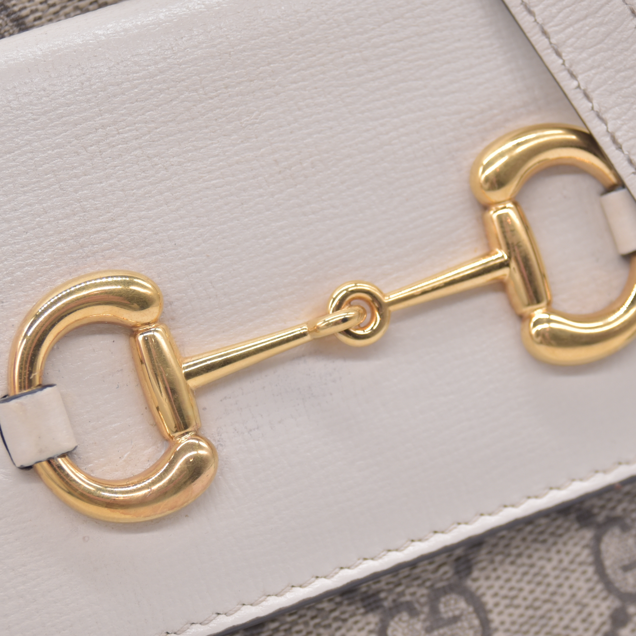 $1650 Gucci GG Supreme Monogram Small Horsebit 1955 Shoulder Bag Beige Mystic White