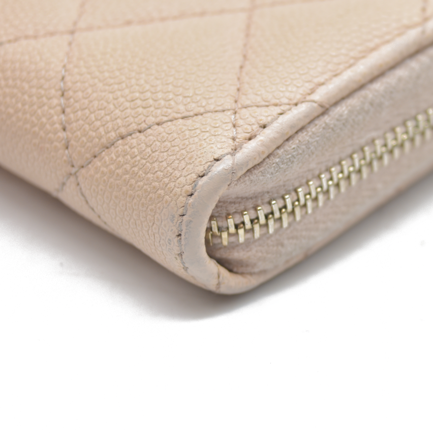 AUCTION $1223 Chanel  Caviar Quilted Zip Around Coin Purse Beige Clair