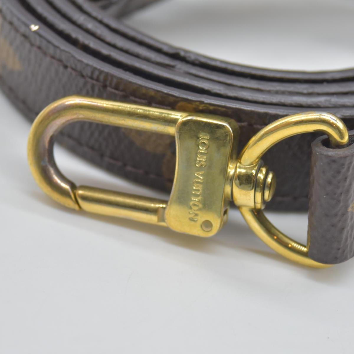 $2750 2012 Louis Vuitton  Monogram Pochette Metis AR1228