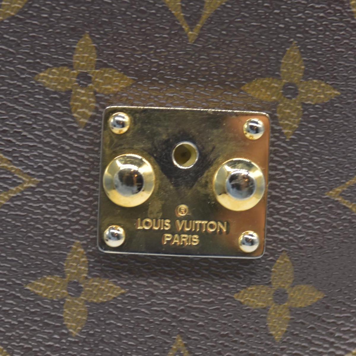 $2750 2012 Louis Vuitton  Monogram Pochette Metis AR1228