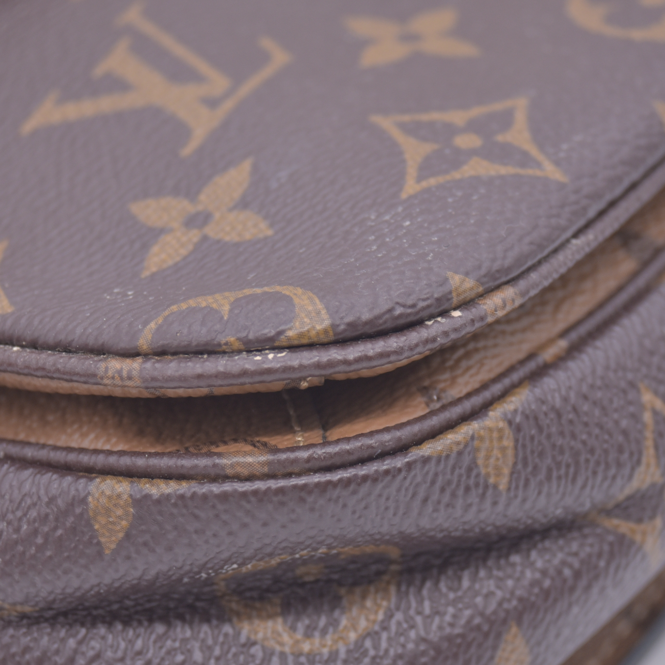 $2840 2020 Louis Vuitton Reverse Monogram Pochette Metis DR5200