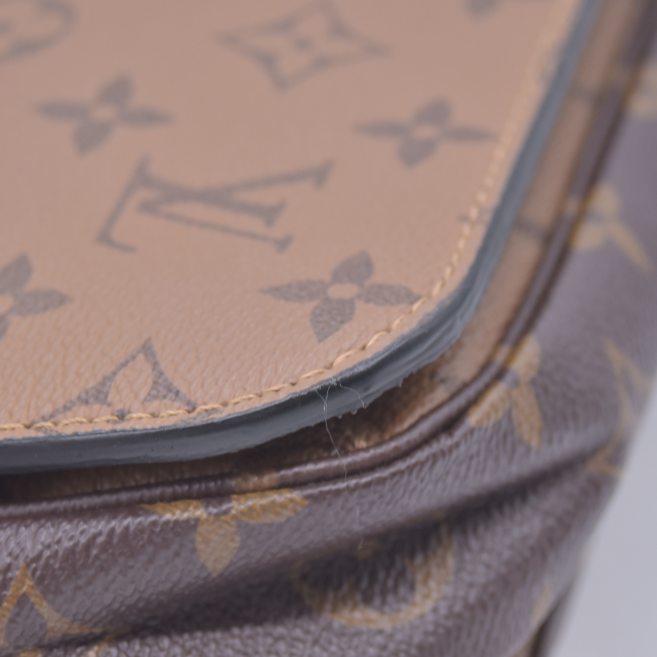 $2840 2020 Louis Vuitton Reverse Monogram Pochette Metis DR5200