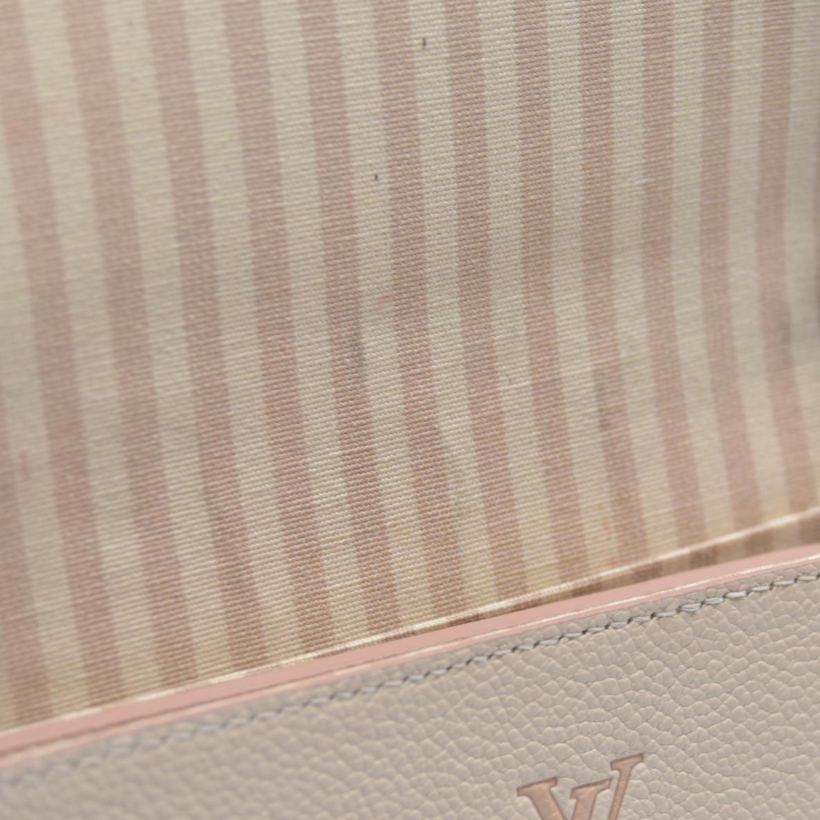 $1990 Louis Vuitton House's signature Monogram Pochette Félicie Bicolor Eden