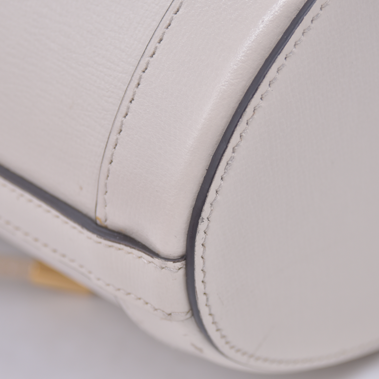 $2200 Gucci Monogram Textured Calfskin Horsebit 1955 Drawstring Bucket Bag Beige Mystic White