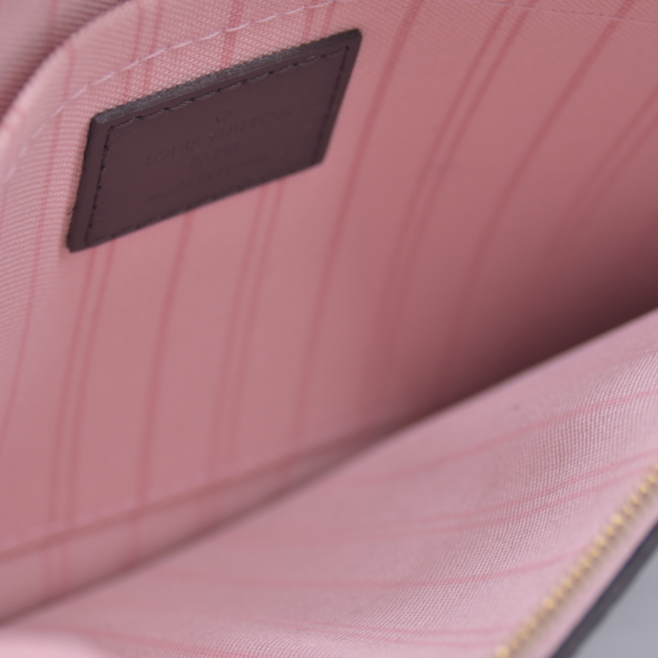 $2240 Louis Vuitton Damier Ebene Neo Neverfull MM Rose Ballerine with Pouch