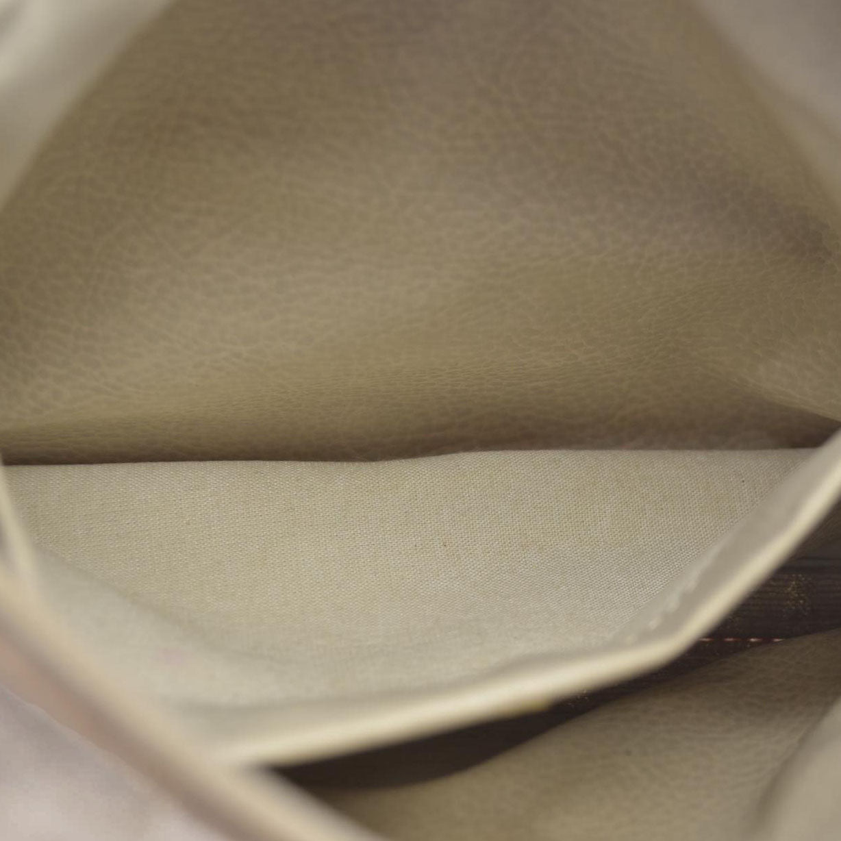 $1075 FENDI Chain Zucca Canvas Shoulder Bag Beige