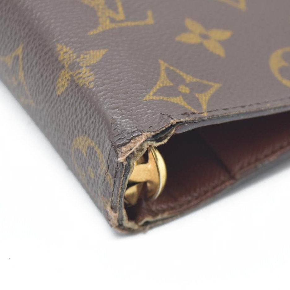 $755 Louis Vuitton  Monogram Medium Ring Agenda Cover