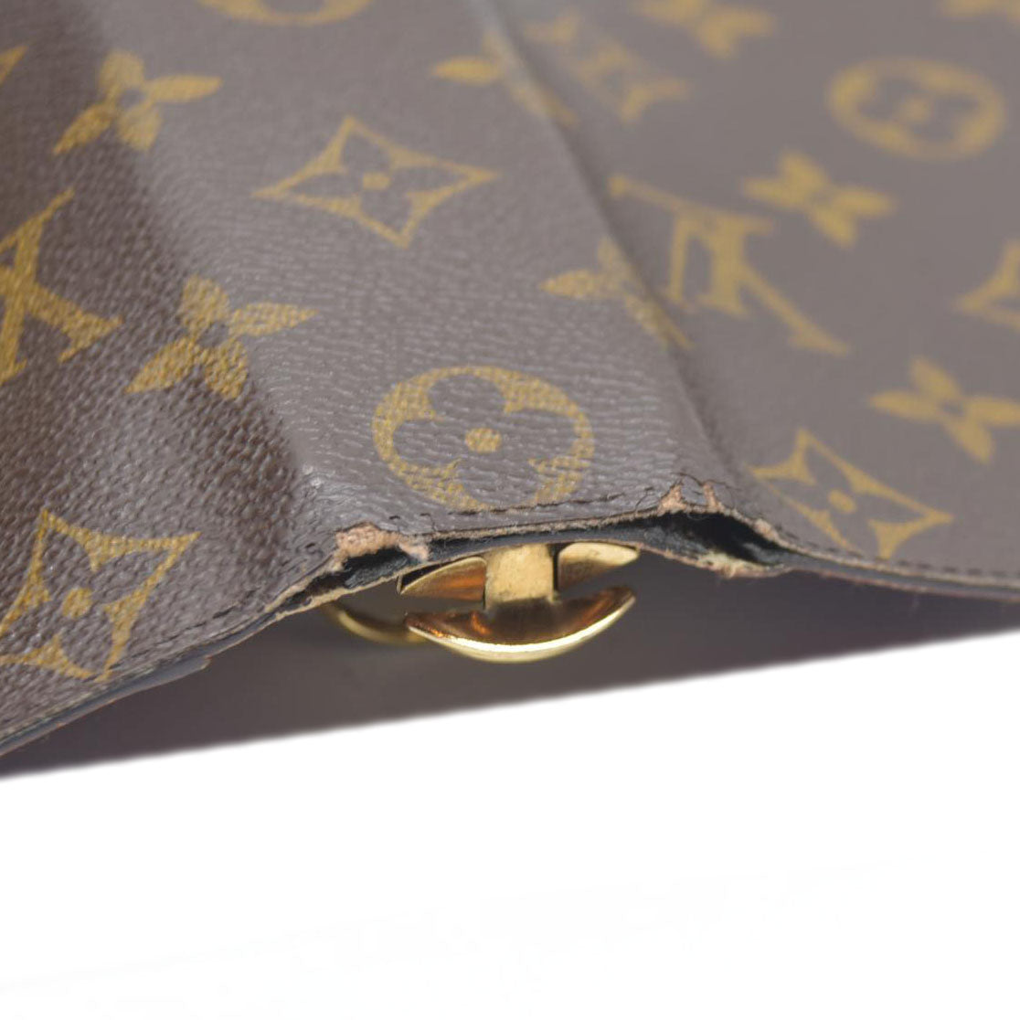 $755 Louis Vuitton  Monogram Medium Ring Agenda Cover
