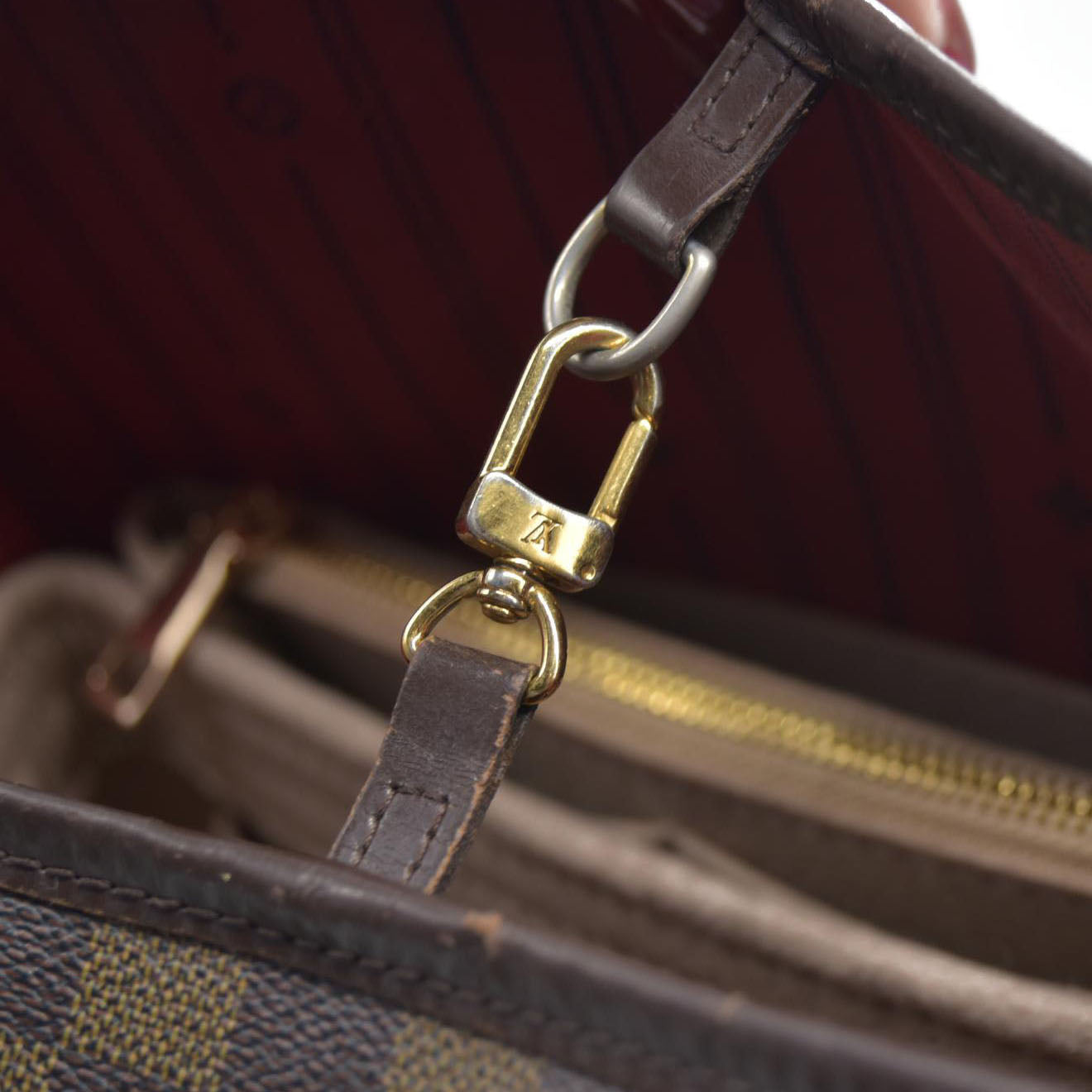 AUCTION $2130  Louis Vuitton  Damier Ebene Neverfull MM AR5110