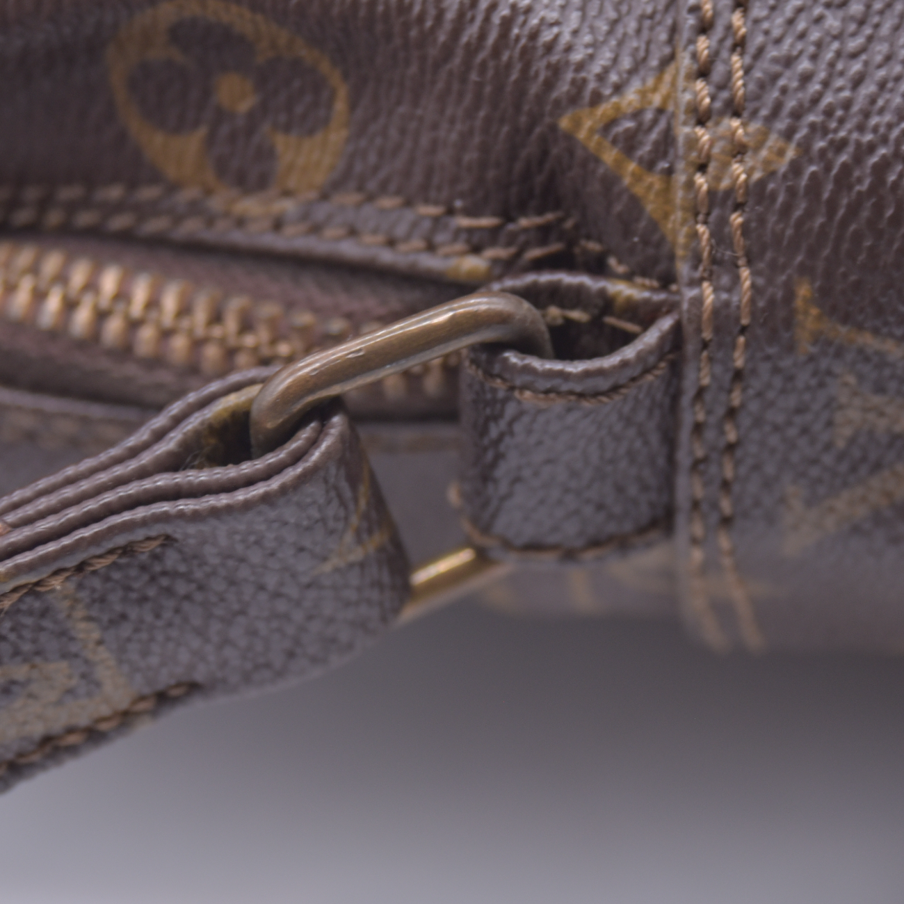 1984 Louis Vuitton Monogram Marceau GM Shoulder Bag 842