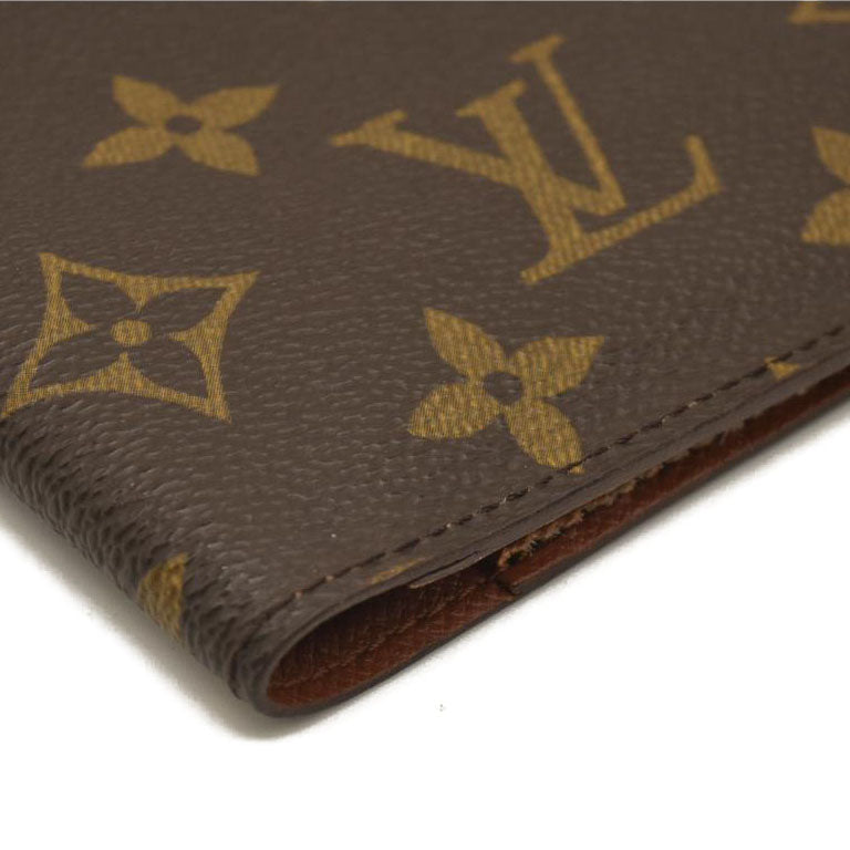 Louis Vuitton  Monogram Passport Cover  MI0936