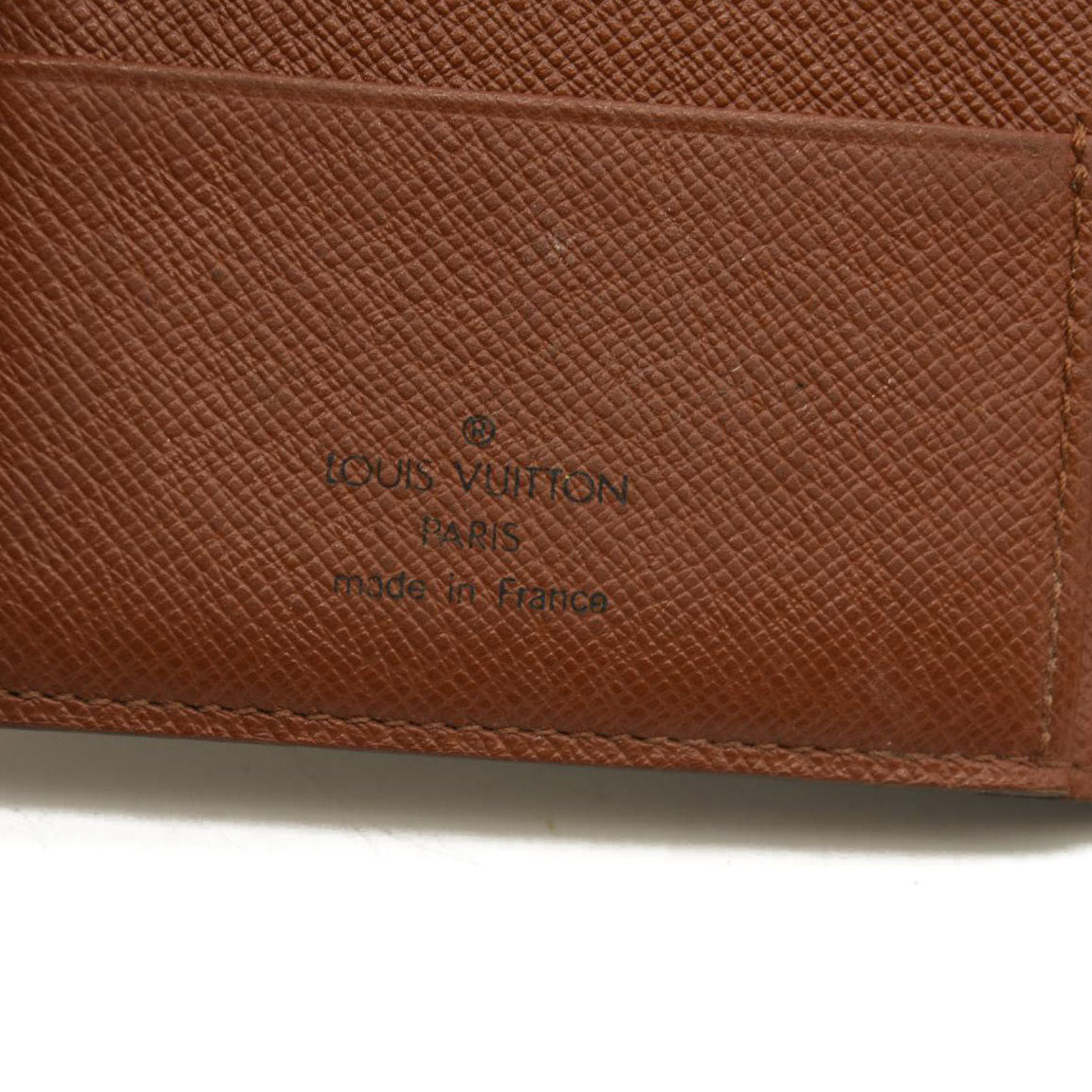 Louis Vuitton  Monogram Passport Cover  MI0936