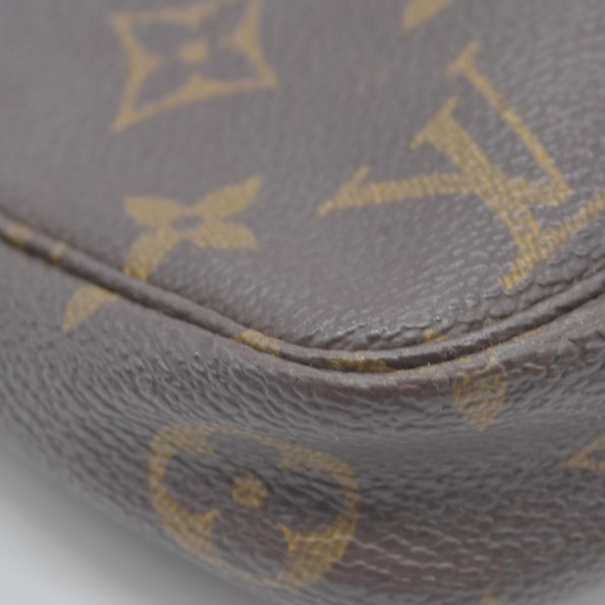$1290 Louis Vuitton Monogram Pochette Accessories AR1906