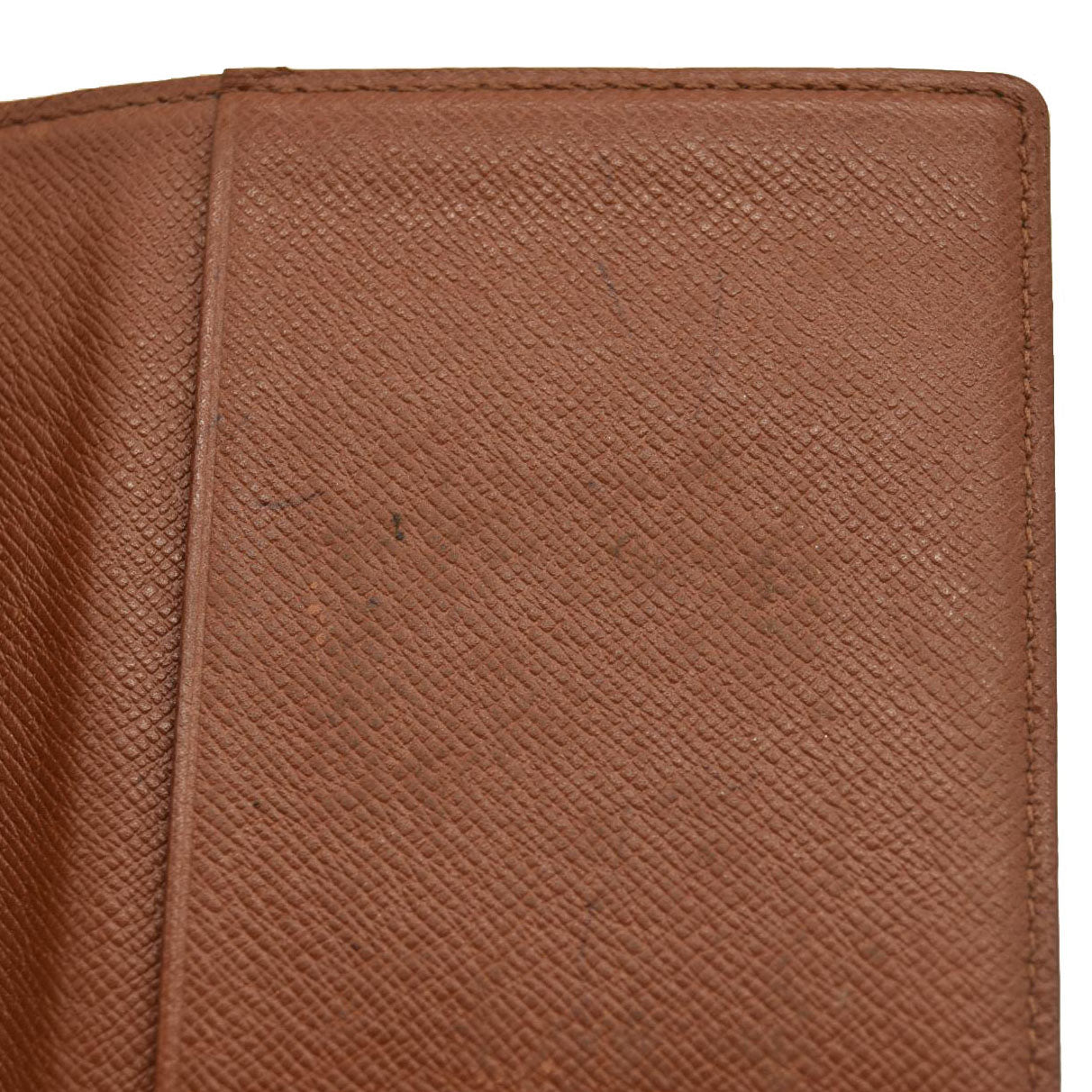 Louis Vuitton  Monogram Passport Cover  MI0936