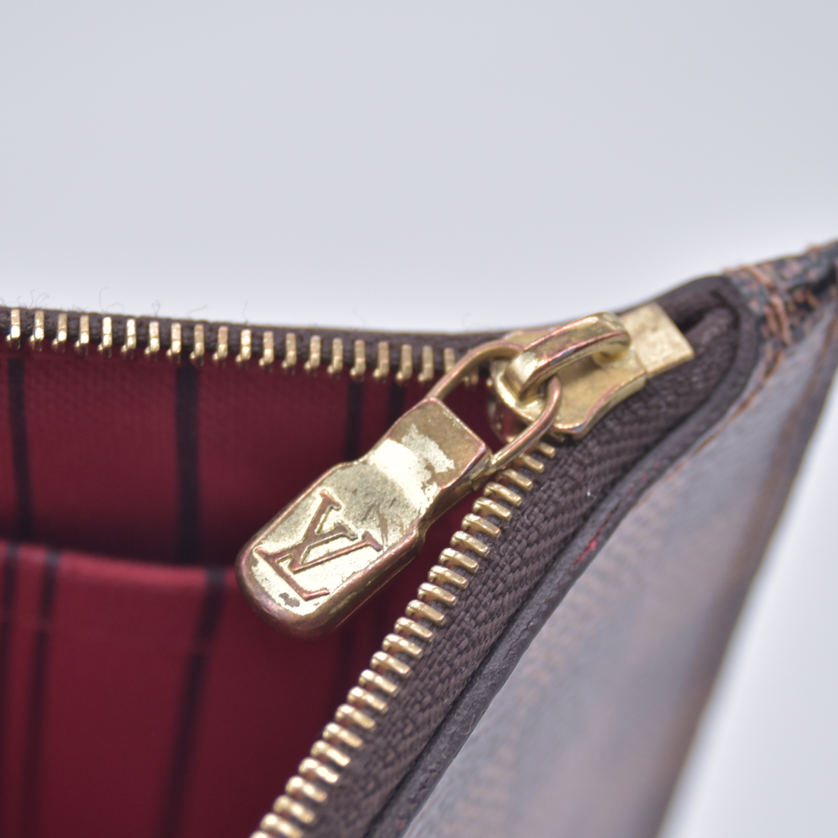 $2240 2020 Louis Vuitton Damier Ebene Neverfull MM with Pouch TX5220 10020401