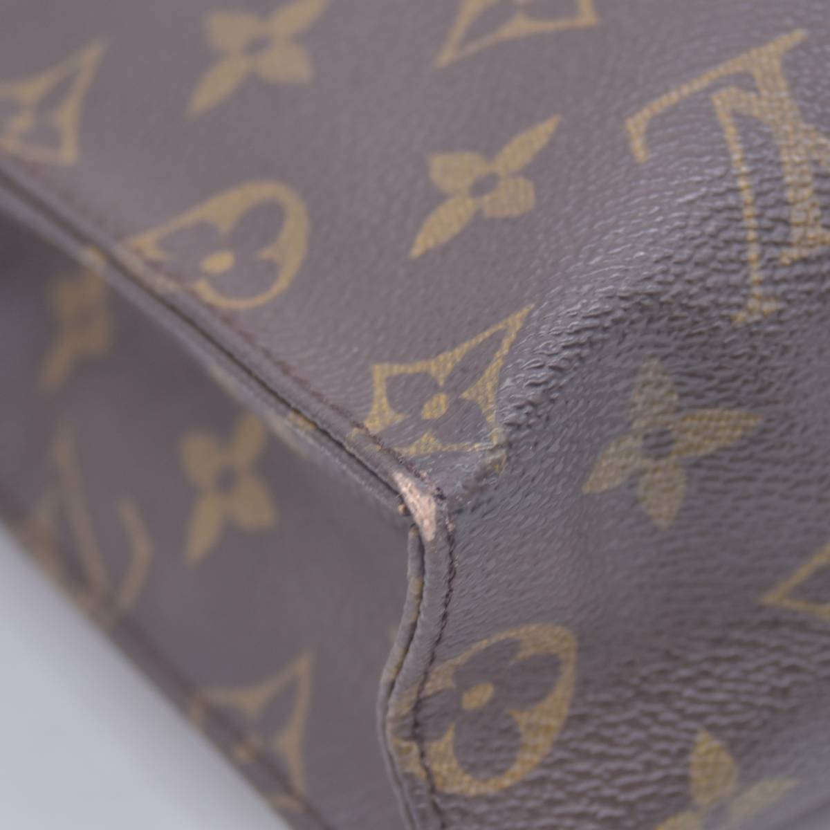 $760 1995 Louis Vuitton Toiletry 26 Brown Monogram TH8905